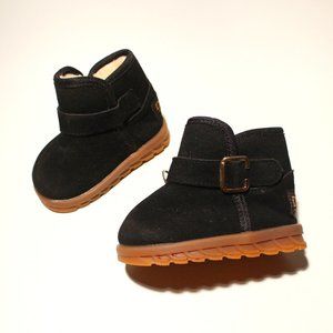 Black Ugg Style Baby Girl Winter Boots DUDGE Brand | size -  5.5 US (21 euro)